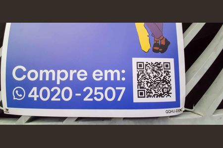 Casa à venda com 254m², 4 quartos e 3 vagas Casa à venda com 254m², 4 quartos e 3 vagasPlaca