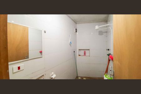 Casa à venda com 254m², 4 quartos e 3 vagas Casa à venda com 254m², 4 quartos e 3 vagasCasa 2 - Banheiro