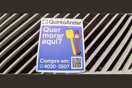 Casa à venda com 254m², 4 quartos e 3 vagas Casa à venda com 254m², 4 quartos e 3 vagasPlaca