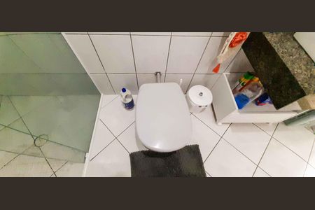 Casa à venda com 254m², 4 quartos e 3 vagas Casa à venda com 254m², 4 quartos e 3 vagasCasa 1 - Banheiro