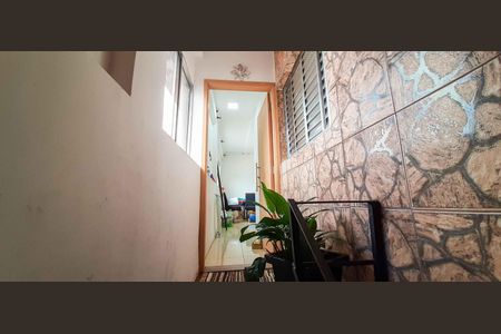 Casa à venda com 254m², 4 quartos e 3 vagas Casa à venda com 254m², 4 quartos e 3 vagasCasa 2 - Entrada