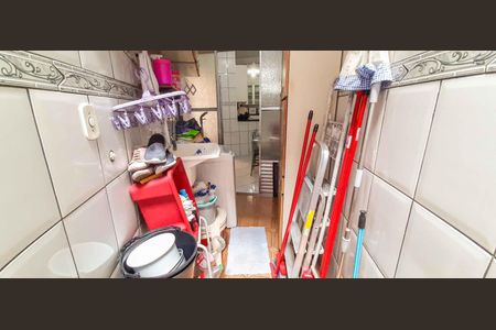 Casa à venda com 254m², 4 quartos e 3 vagas Casa à venda com 254m², 4 quartos e 3 vagasCasa 1 - Área de Serviço