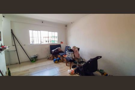 Casa à venda com 254m², 4 quartos e 3 vagas Casa à venda com 254m², 4 quartos e 3 vagasCasa 2 - Sala