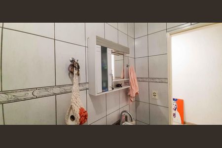 Casa à venda com 254m², 4 quartos e 3 vagas Casa à venda com 254m², 4 quartos e 3 vagasCasa 1 - Banheiro