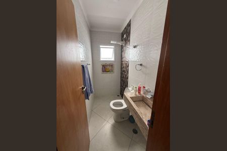 Casa à venda com 280m², 3 quartos e 4 vagasBanheiro 2