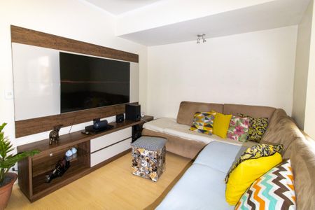 Apartamento à venda com 70m², 2 quartos e 1 vaga Apartamento à venda com 70m², 2 quartos e 1 vagaSala