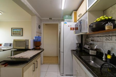 Apartamento à venda com 70m², 2 quartos e 1 vaga Apartamento à venda com 70m², 2 quartos e 1 vagaCozinha e Área de Serviço