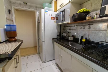 Apartamento à venda com 70m², 2 quartos e 1 vaga Apartamento à venda com 70m², 2 quartos e 1 vagaCozinha e Área de Serviço