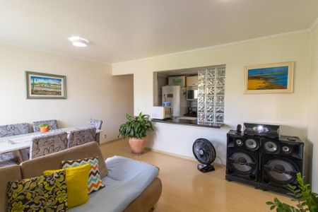 Apartamento à venda com 70m², 2 quartos e 1 vaga Apartamento à venda com 70m², 2 quartos e 1 vagaSala