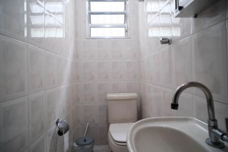 Casa à venda com 110m², 3 quartos e 2 vagasBanheiro 3