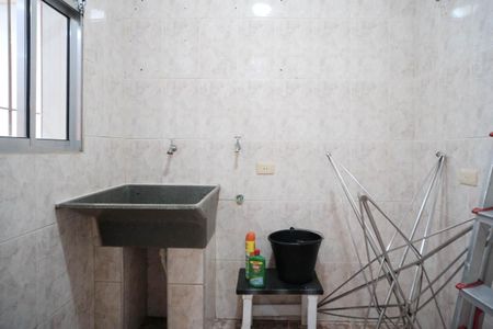 Casa à venda com 110m², 3 quartos e 2 vagasÁrea de Serviço