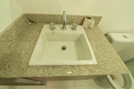 Apartamento para alugar com 69m², 2 quartos e 2 vagasBanheiro da Suíte