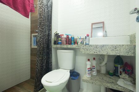 Apartamento para alugar com 50m², 2 quartos e 1 vaga Apartamento para alugar com 50m², 2 quartos e 1 vagaDetalhe do Banheiro