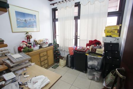 Casa de condomínio à venda com 220m², 5 quartos e 1 vagaQuarto 3