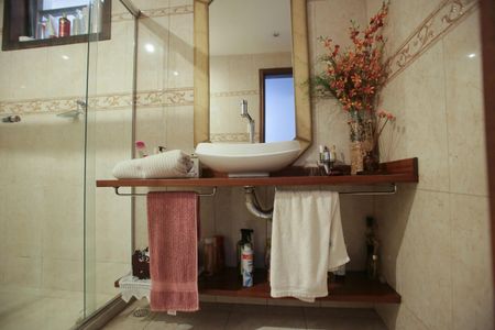 Casa de condomínio à venda com 220m², 5 quartos e 1 vagaBanheiro Social