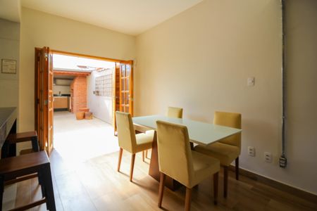 Casa para alugar com 140m², 2 quartos e 1 vagaCopa