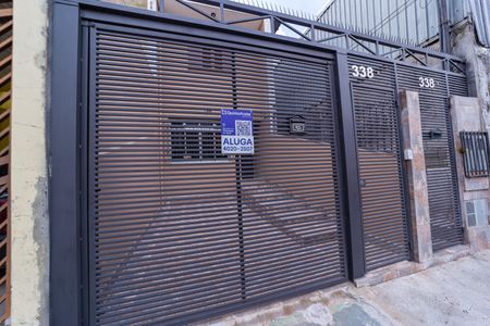Casa para alugar com 125m², 2 quartos e 1 vaga Casa para alugar com 125m², 2 quartos e 1 vagaFachada