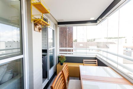 Apartamento à venda com 68m², 2 quartos e 1 vagaVaranda