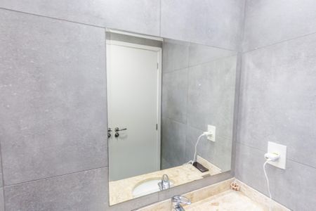 Apartamento à venda com 68m², 2 quartos e 1 vaga Banheiro /Espelho