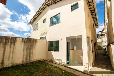 Casa à venda com 112m², 3 quartos e 1 vagaÁrea Privativa