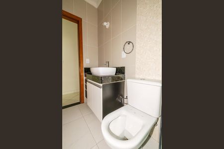 Casa à venda com 112m², 3 quartos e 1 vagaBanheiro