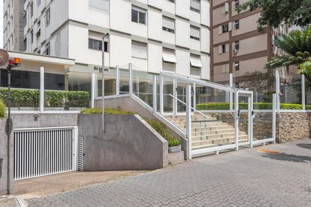 Apartamento à venda com 130m², 3 quartos e 1 vagaFachada
