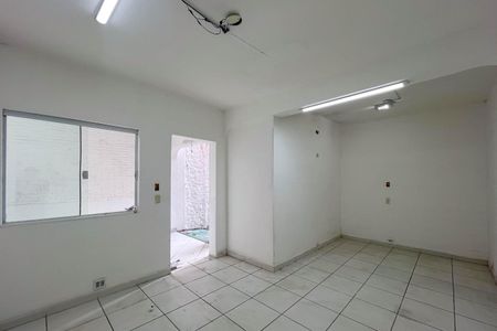 Casa à venda com 380m², 3 quartos e 2 vagasEdícula