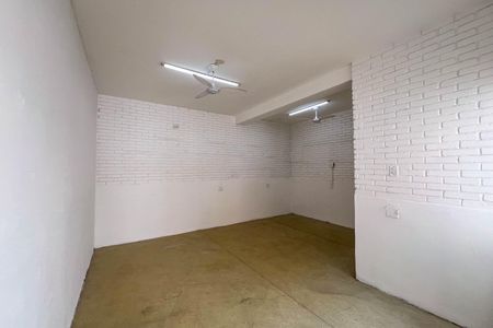 Casa à venda com 380m², 3 quartos e 2 vagasEdícula