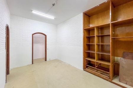 Casa à venda com 380m², 3 quartos e 2 vagasSuíte 2