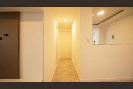 Apartamento à venda com 56m², 2 quartos e 1 vagaCorredor