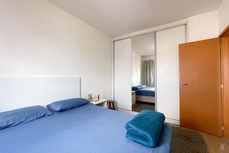 Apartamento à venda com 53m², 2 quartos e 1 vagaQuarto 2
