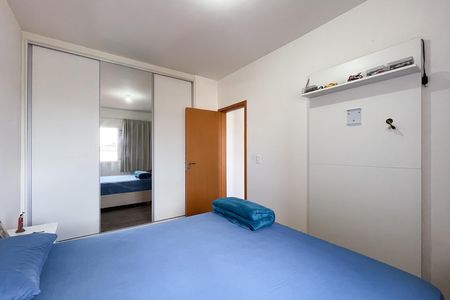 Apartamento à venda com 53m², 2 quartos e 1 vagaQuarto 2