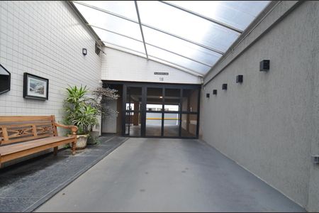 Apartamento à venda com 110m², 2 quartos e 4 vagasEntrada