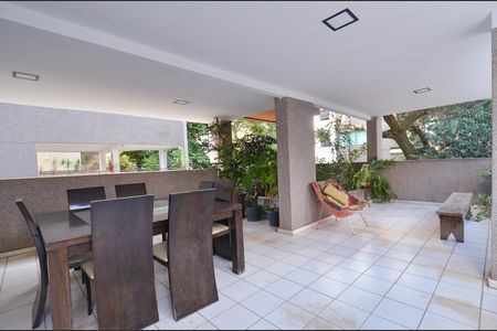 Apartamento à venda com 110m², 2 quartos e 4 vagasArea comum