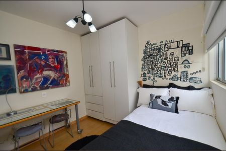 Apartamento à venda com 110m², 2 quartos e 4 vagasQuarto