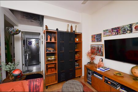 Apartamento à venda com 110m², 2 quartos e 4 vagasSala de tv