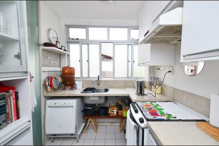 Apartamento à venda com 110m², 2 quartos e 4 vagasCozinha