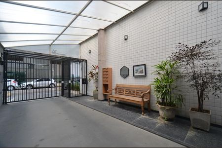 Apartamento à venda com 110m², 2 quartos e 4 vagasEntrada