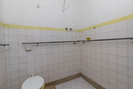 Casa à venda com 180m², 2 quartos e 4 vagasBanheiro