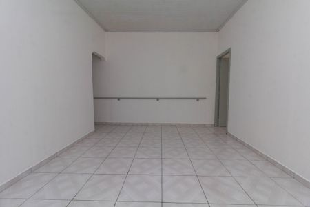 Casa à venda com 180m², 2 quartos e 4 vagasSala