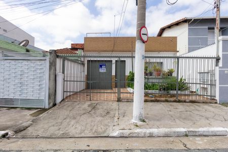Casa à venda com 180m², 2 quartos e 4 vagasFachada