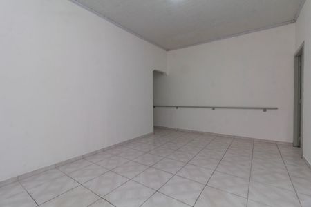 Casa à venda com 180m², 2 quartos e 4 vagasSala