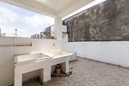Casa à venda com 180m², 2 quartos e 4 vagasTerraço