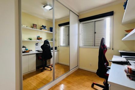 Apartamento à venda com 76m², 3 quartos e 1 vagaQuarto 2