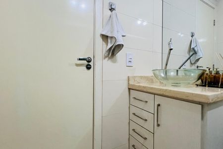 Apartamento à venda com 76m², 3 quartos e 1 vagaBanheiro