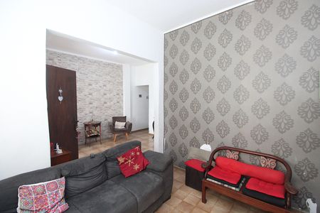 Casa à venda com 220m², 3 quartos e sem vagaSala