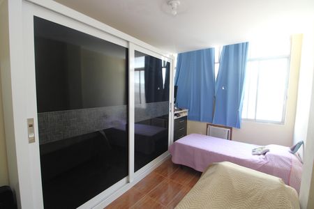 Casa à venda com 220m², 3 quartos e sem vagaSuíte 