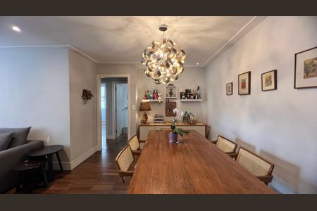 Apartamento à venda com 100m², 2 quartos e 1 vagaSala