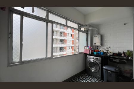 Apartamento à venda com 100m², 2 quartos e 1 vagaÁrea de Serviço