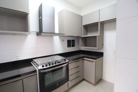 Casa de condomínio para alugar com 117m², 3 quartos e 2 vagasCozinha